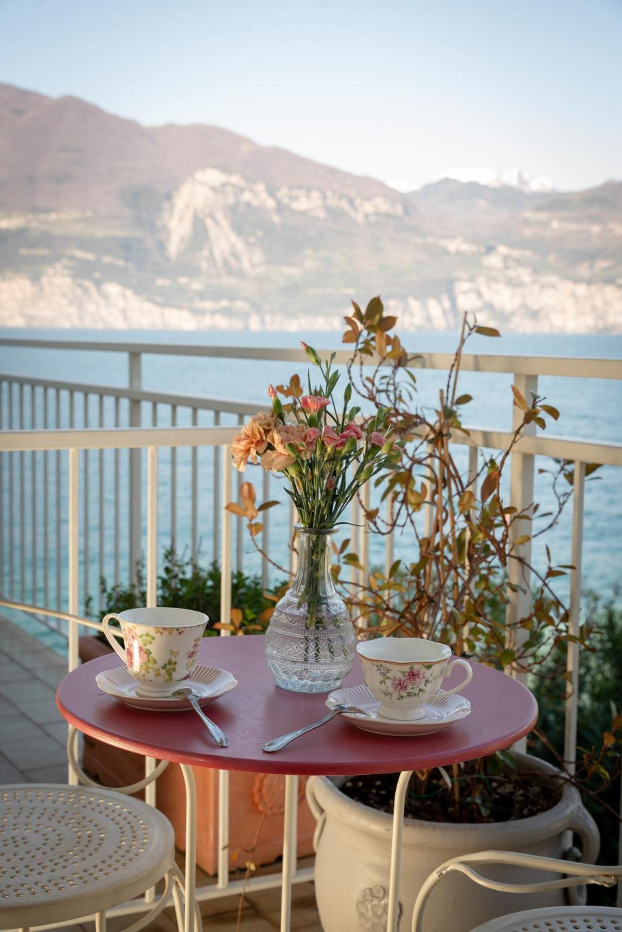 La Caletta Hotel Bolognese Brenzone sul Garda Kültér fotó